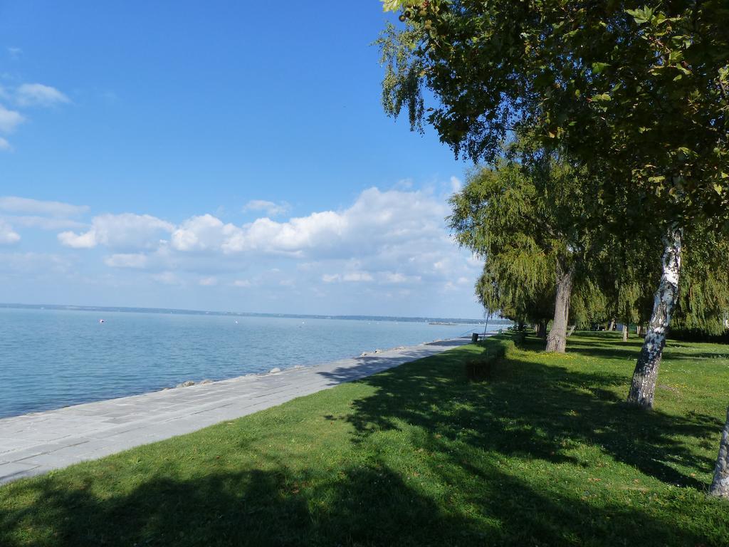 Toscana Lakeside Apartments I - II Family Friend Siofok Exterior photo