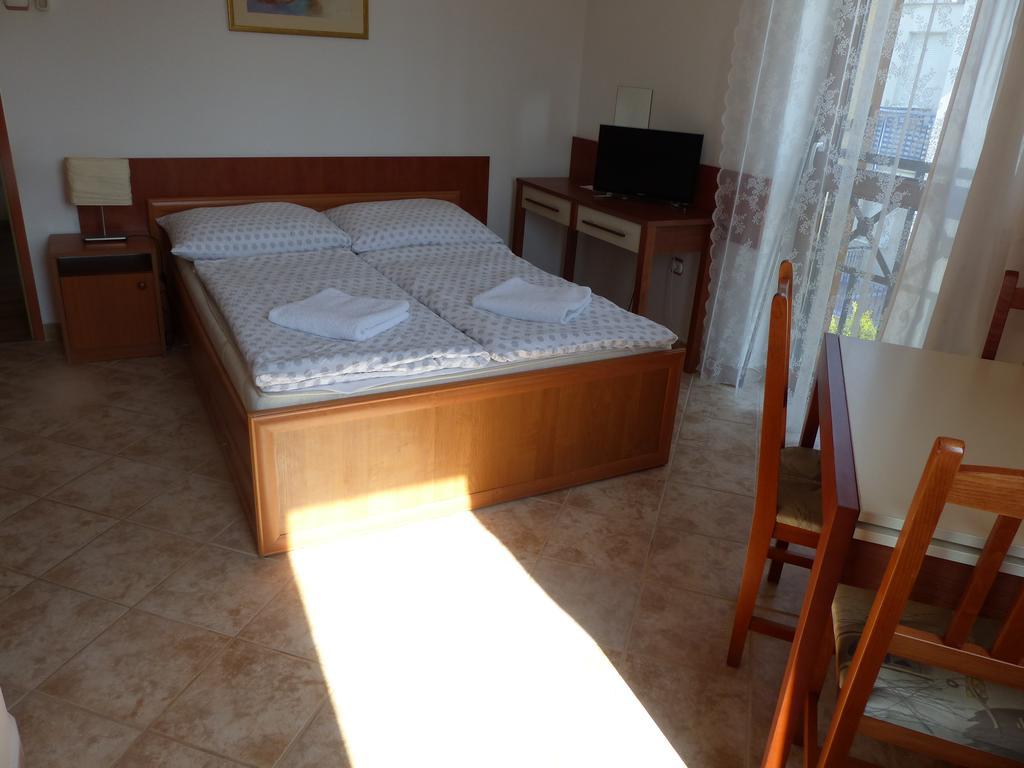 Toscana Lakeside Apartments I - II Family Friend Siofok Exterior photo