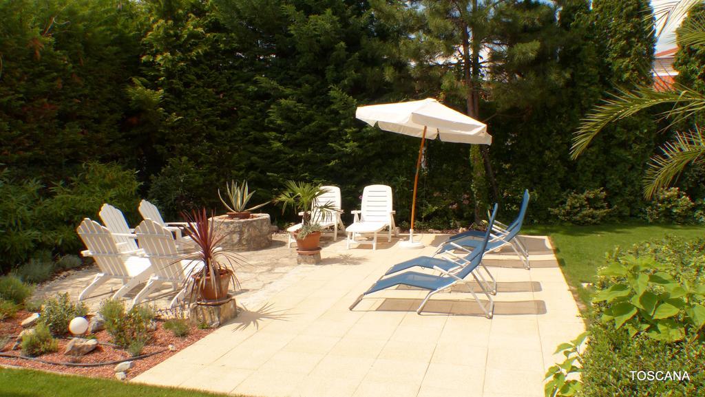 Toscana Lakeside Apartments I - II Family Friend Siofok Exterior photo